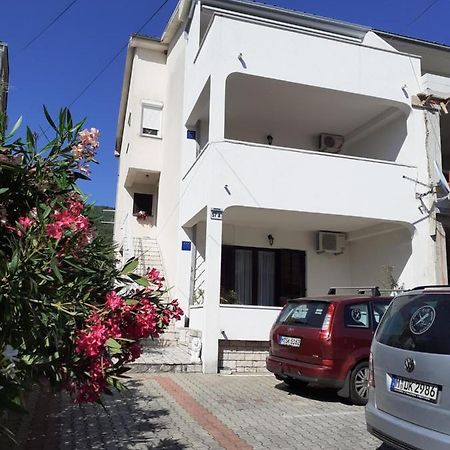 Apartmani Kramar Selce Exteriör bild
