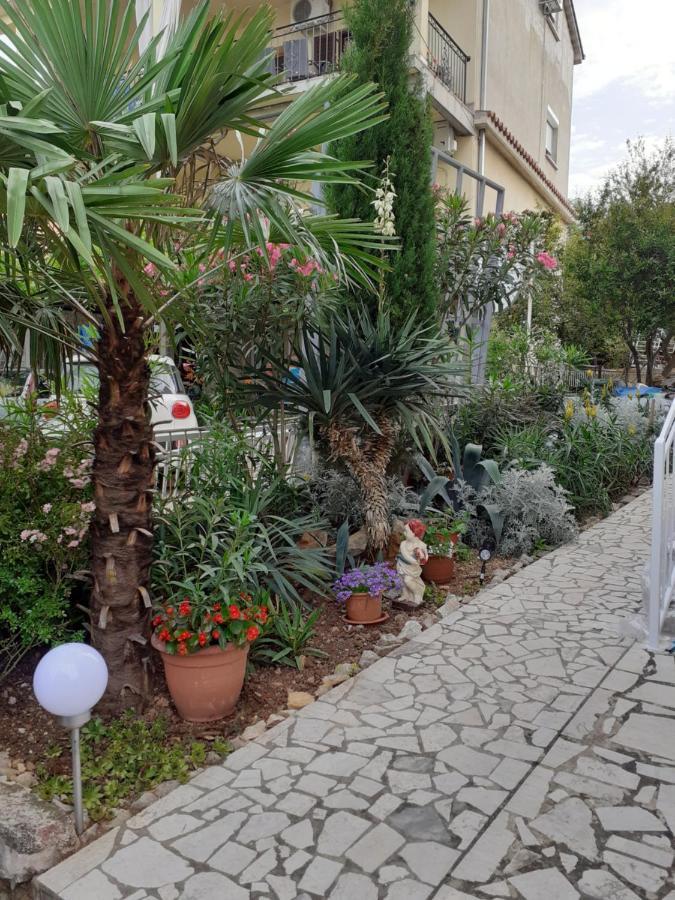 Apartmani Kramar Selce Exteriör bild