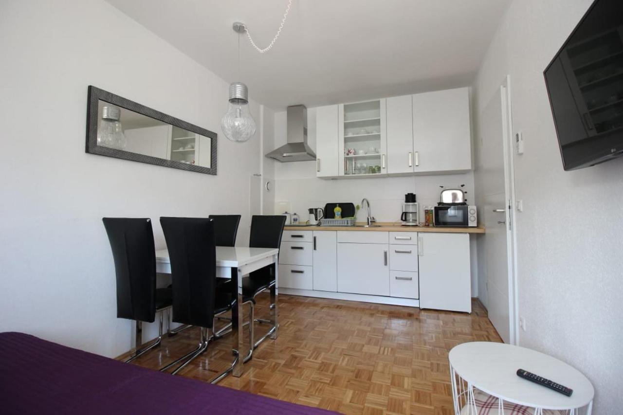 Apartmani Kramar Selce Rum bild
