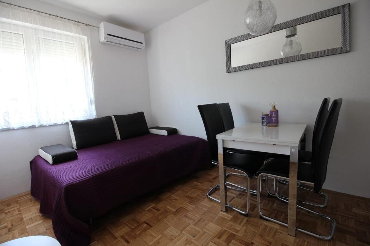 Apartmani Kramar Selce Rum bild