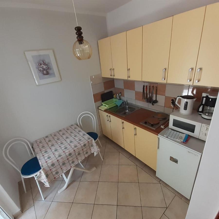 Apartmani Kramar Selce Exteriör bild